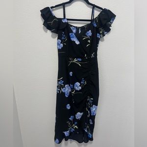 Forever 21 Black and Blue Floral Off The Shoulder Dress Size Small